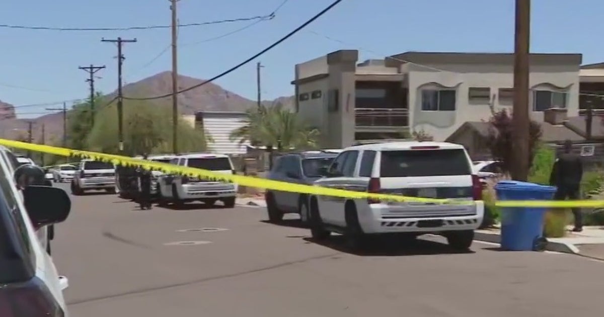 Phoenix apartment shooting leaves man dead, woman hurt | FOX 10 Phoenix