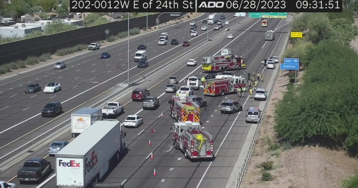 3 critically injured after Loop 202 crash in Phoenix | FOX 10 Phoenix