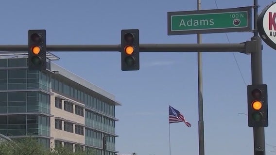 Phoenix extending yellow lights to reduce red light runners