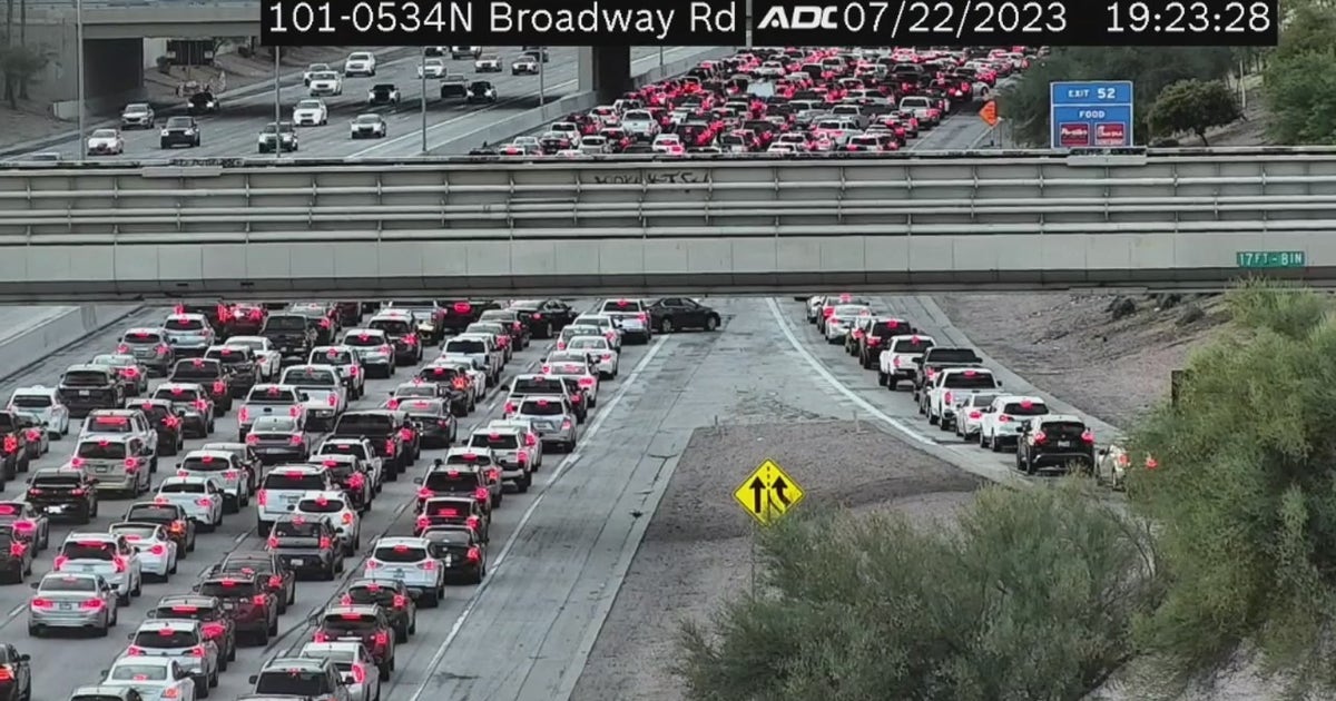 Motorcyclist killed in fiery Loop 101 crash in Tempe | FOX 10 Phoenix