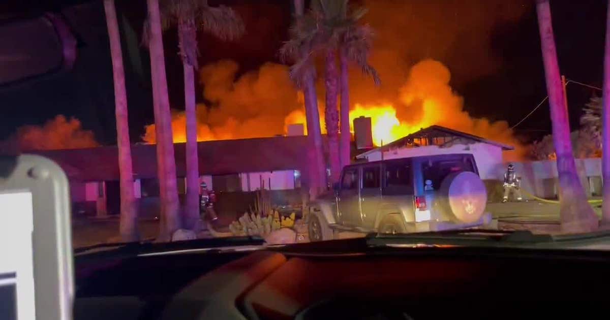 Glendale house fire leaves 6 displaced | FOX 10 Phoenix
