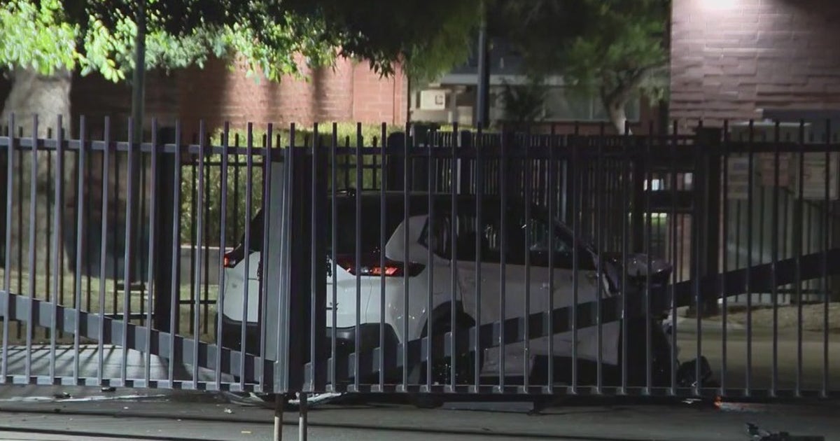 2 Phoenix shootings end in crashes, leaving 3 people hurt | FOX 10 Phoenix