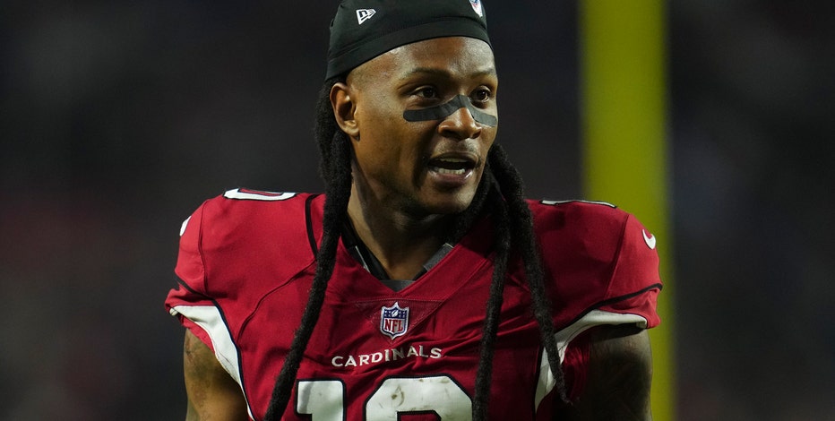 Titans: DeAndre Hopkins visiting after Cardinals release