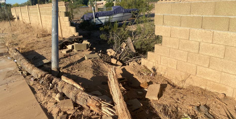 Scottsdale homeowners see 2 cars crash into their wall in just a month