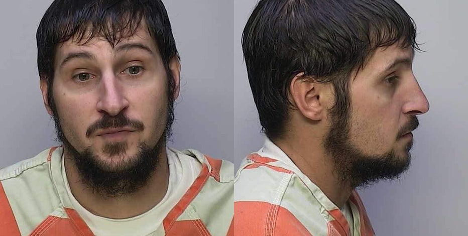 'Very dangerous' inmate escapes Pennsylvania jail using bed sheets, police say