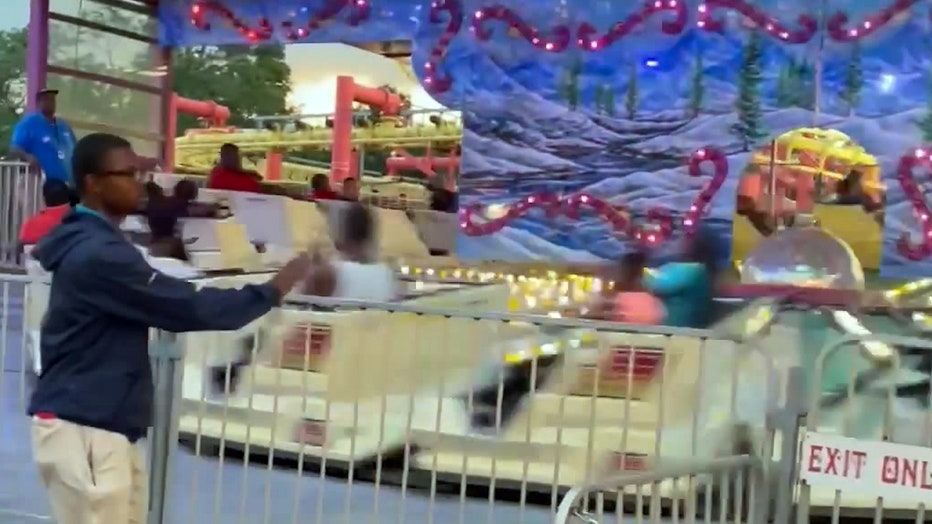 Watch: Amusement park ride spins out of control for 10-plus minutes - FOX 10 News Phoenix