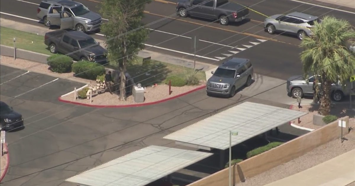 Suspect dead following police shooting in Mesa | FOX 10 Phoenix