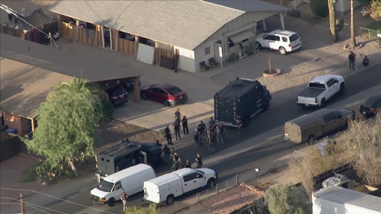 Suspect taken into custody following officer-involved shooting on Piestewa Freeway: Phoenix PD - Vimarsana News