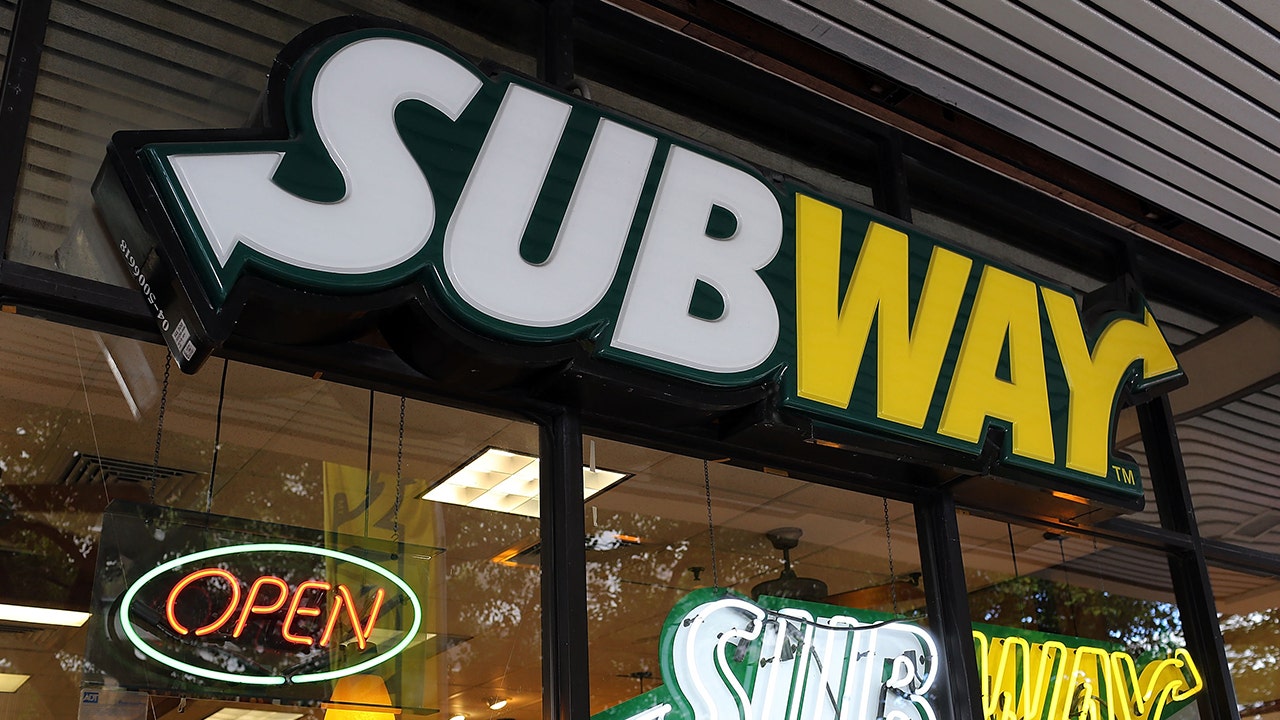 Who's a fan of Subway 🙋🏻‍♀️ #subway #brandhack #saving