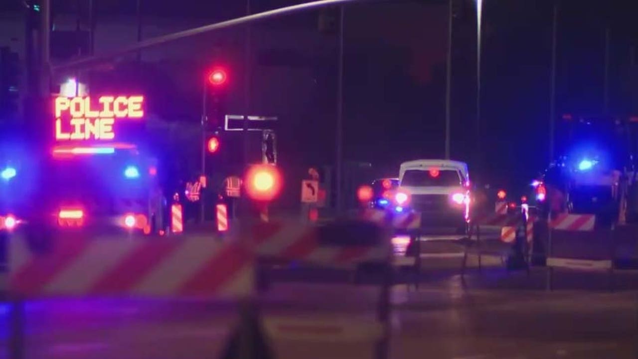 Woman killed in Tolleson crash, 2 others hurt