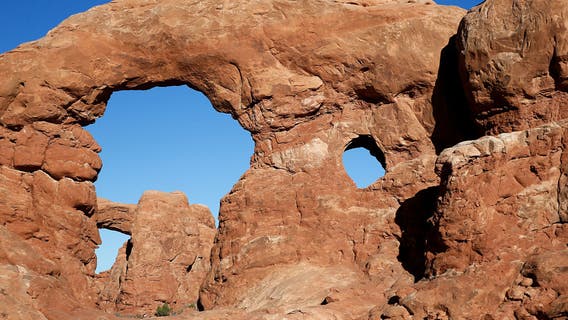 Austin man dies while trying to spread father's ashes at Arches National Park