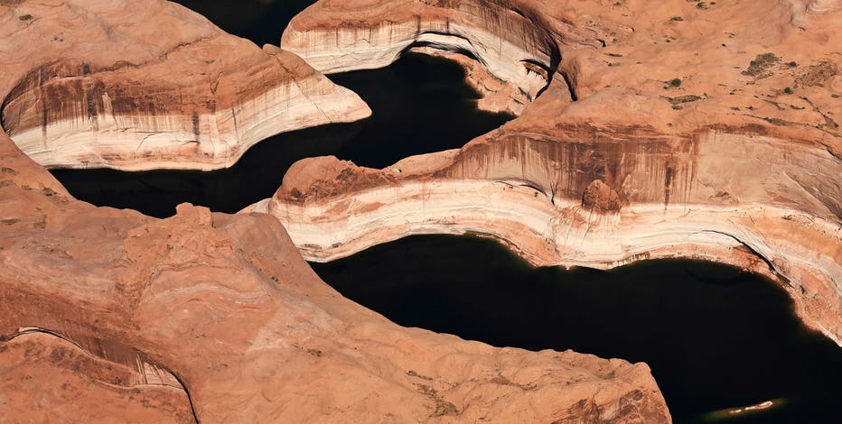 Officials impose new cuts to Colorado River water use in Arizona