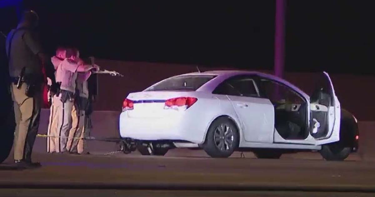 DPS troopers use grappler to stop vehicle on I-10 in Tempe | FOX 10 Phoenix