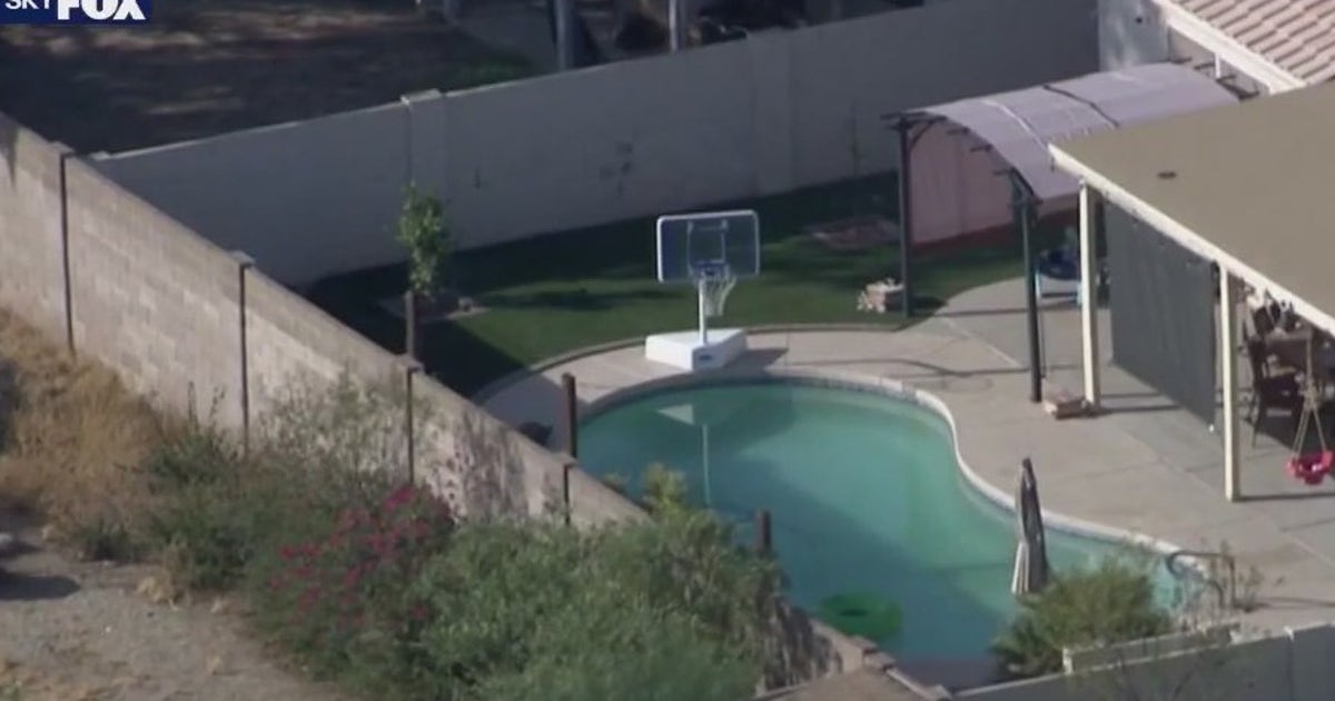 Toddler dies after being pulled from Avondale pool | FOX 10 Phoenix
