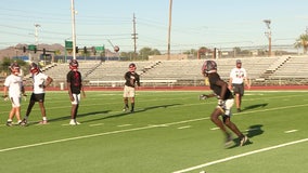 Phoenix high school football team hopes to get first playoff win in decades