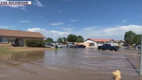 Heavy rains cause flash flooding in western Arizona