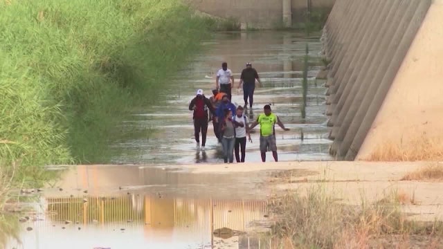 Immigration attorney urges migrants to use CBP One app amid surge in border crossings