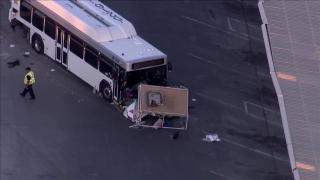 Man in critical condition following Phoenix bus crash: FD