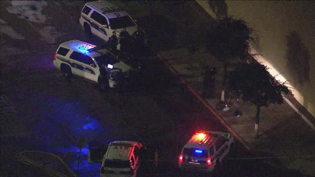 Man seriously hurt in shooting at Phoenix's Desert Sky Mall, PD says