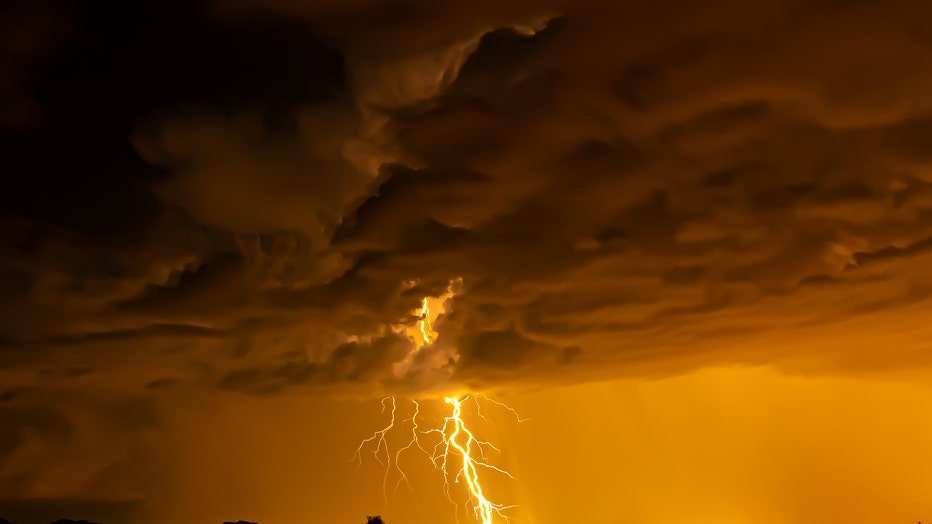It's been quite a week for Mother Nature, as we experience her force during the monsoon season. Thanks Slice of the Sky Photography for sharing!