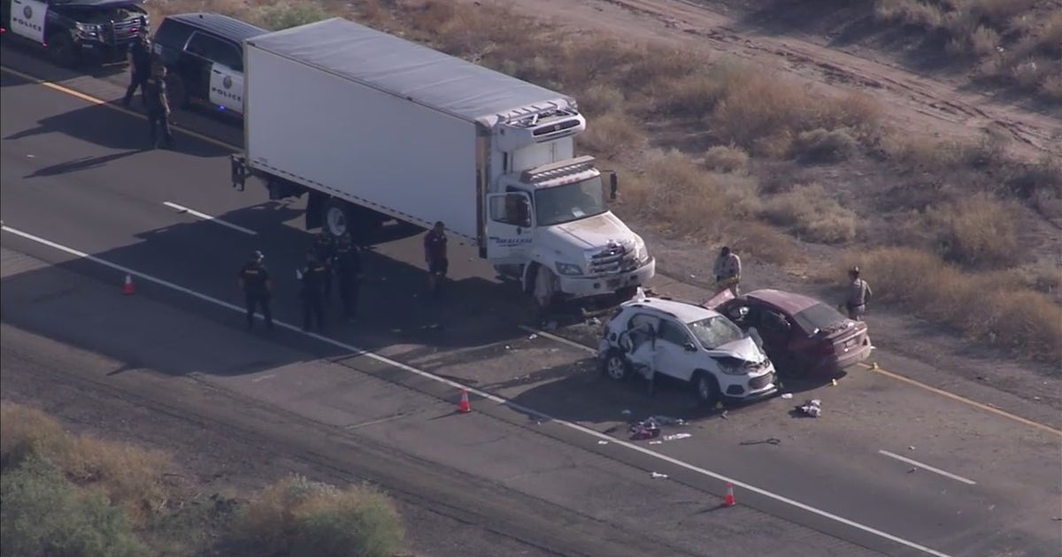 Multi-vehicle crash caused big delays on the I-10 | FOX 10 Phoenix
