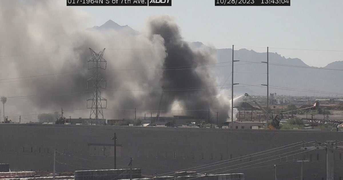Massive fire breaks out in downtown Phoenix | FOX 10 Phoenix