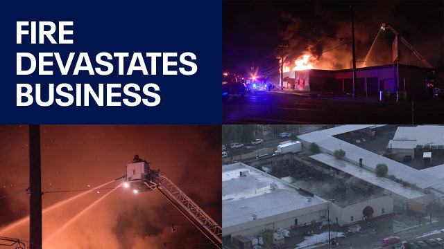 Blaze rips through Downtown Phoenix building