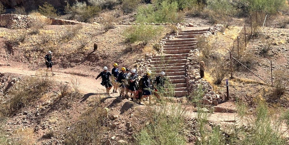Hiker rescued from Camelback Mountain, in extremely critical condition