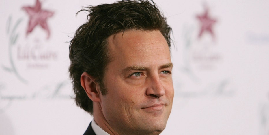 Matthew Perry: Hollywood reacts to death of 'Friends' star