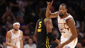 Durant, Booker lead Suns to fifth straight win, beat skidding Warriors 123-115