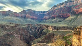 Arizona man dies while hiking Grand Canyon trail