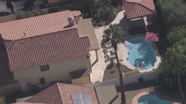 3-year-old boy pulled from Phoenix pool, in extremely critical condition