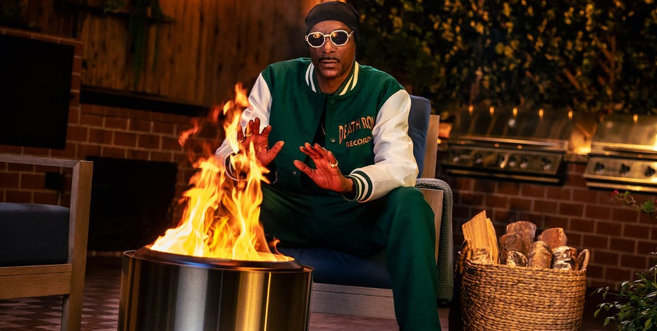 Snoop Dogg's 'quit smoking' announcement turns out to be an ad