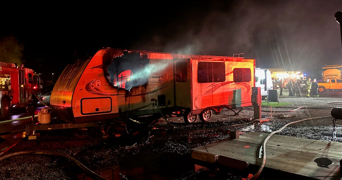 Good Samaritan rescued man from mobile home fire: Phoenix FD | FOX 10 ...