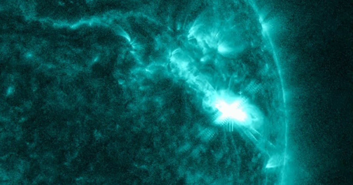 Largest solar flare in 6 years leads to problems with radio ...
