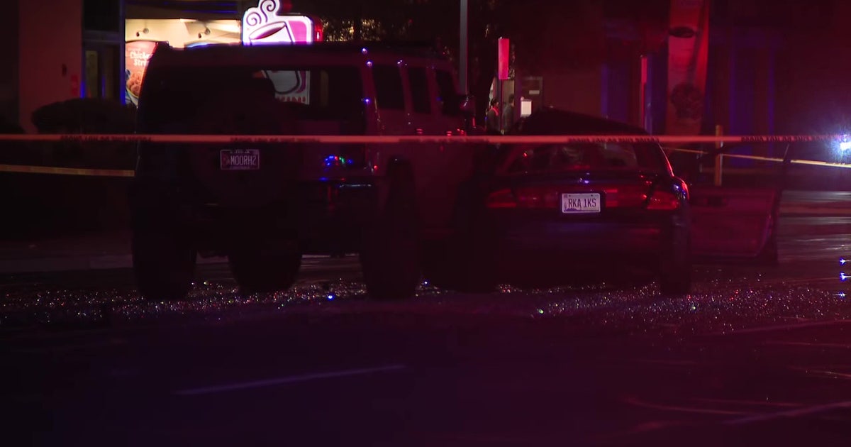 Man killed in left hand turn crash in Phoenix, PD says | FOX 10 Phoenix