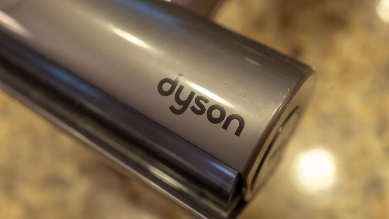 Warning to stop using unauthorized Dyson replacement batteries