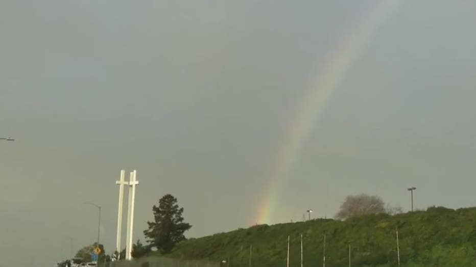 rainbow-3-crosses-church.jpg