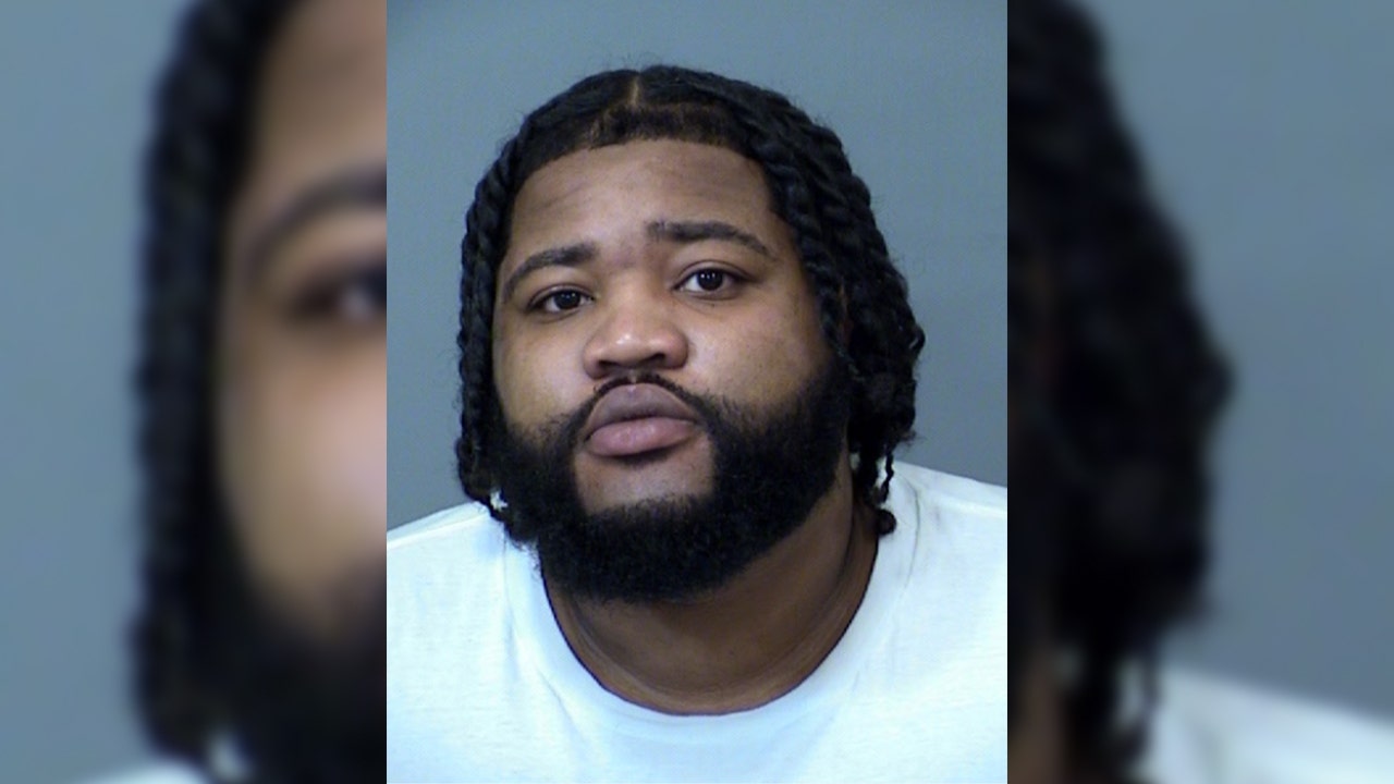 Man found dead inside car after Phoenix crash; online-arranged meet up ...