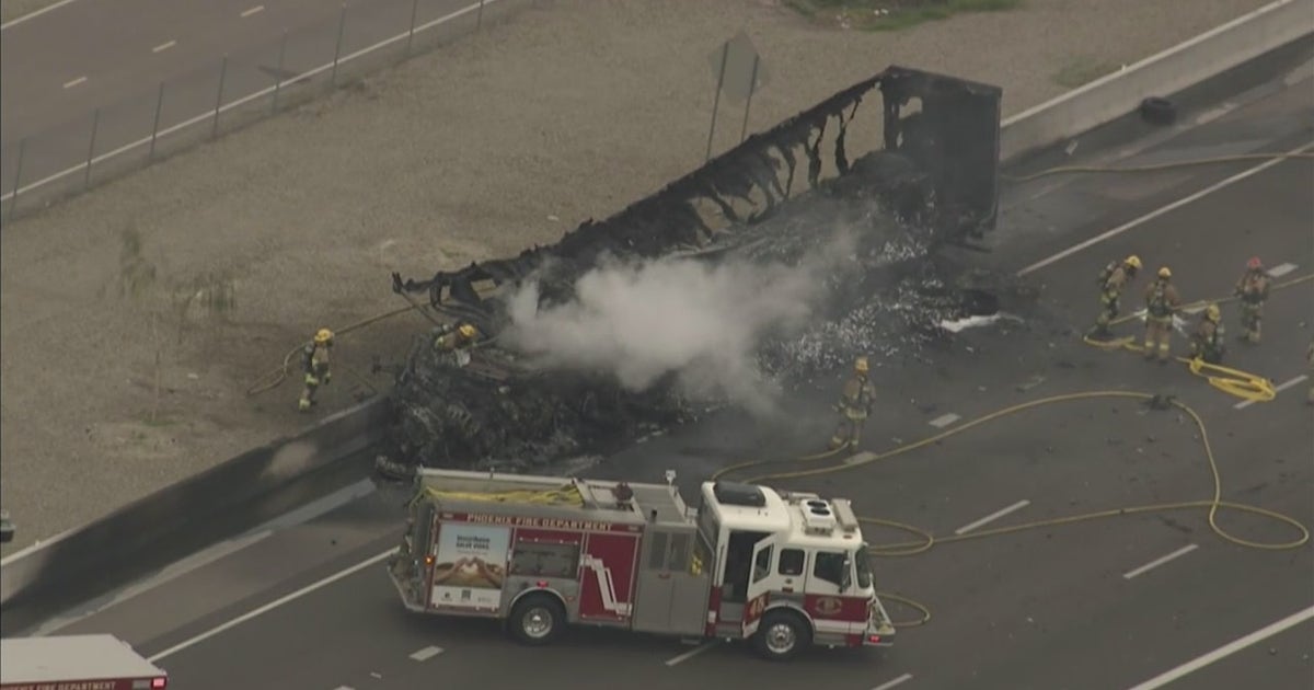 Deadly crash closed portions of Loop 202 in Ahwatukee | FOX 10 Phoenix