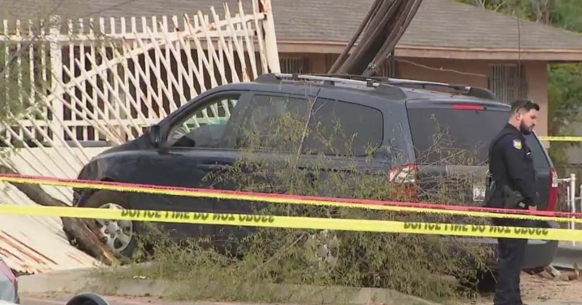 Man dead after being found shot inside crashed van in Phoenix: police ...