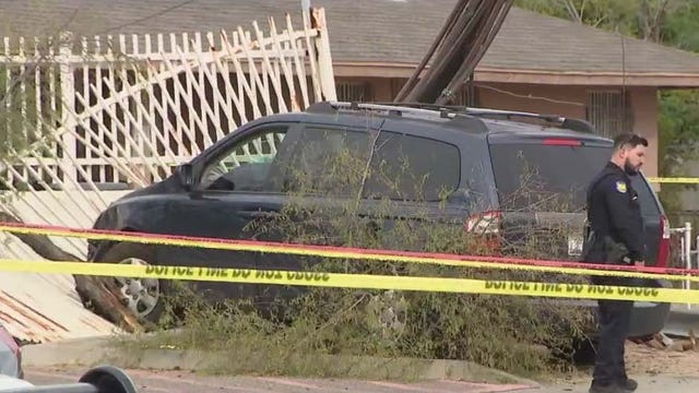 Man dead after being found shot inside crashed van in Phoenix: police