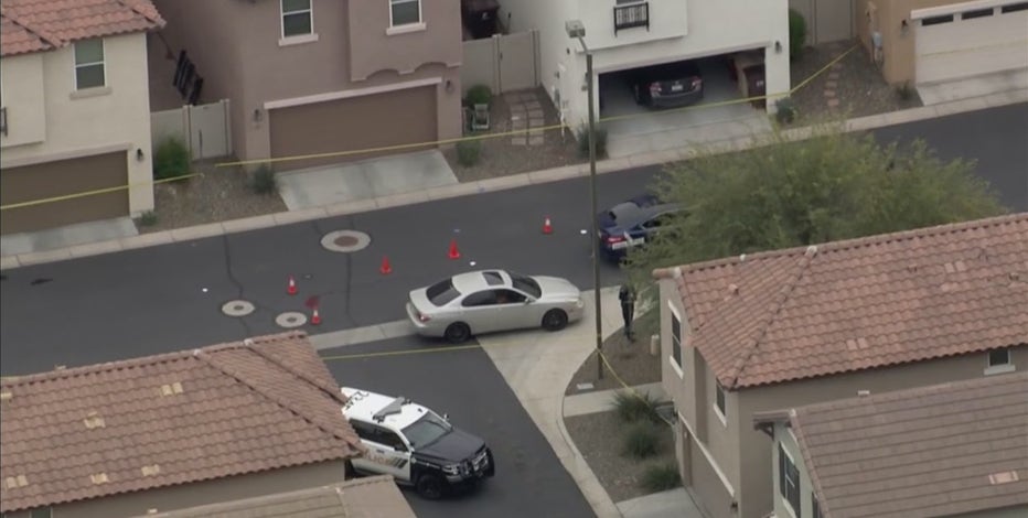 Peoria crash leaves juvenile pedestrian with life-threatening injuries: PD