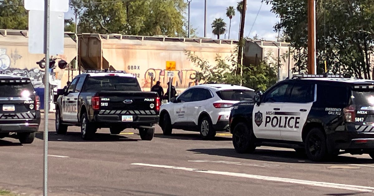 Pedestrian hit, killed by train in Mesa | FOX 10 Phoenix