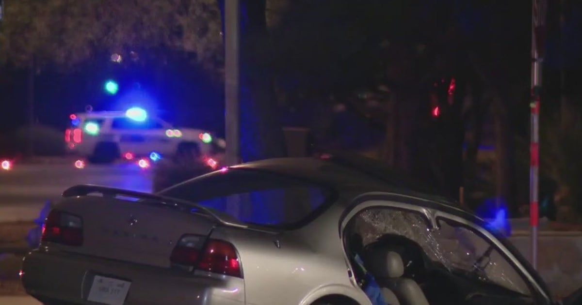 Driver runs stop sign and kills Phoenix woman, police say | FOX 10 Phoenix