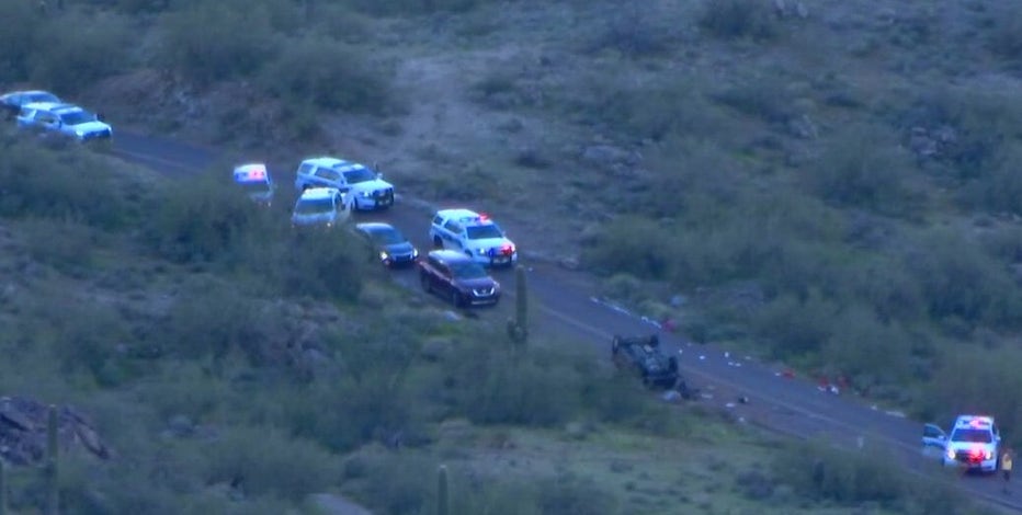 Woman dead following rollover crash on South Mountain: Phoenix PD