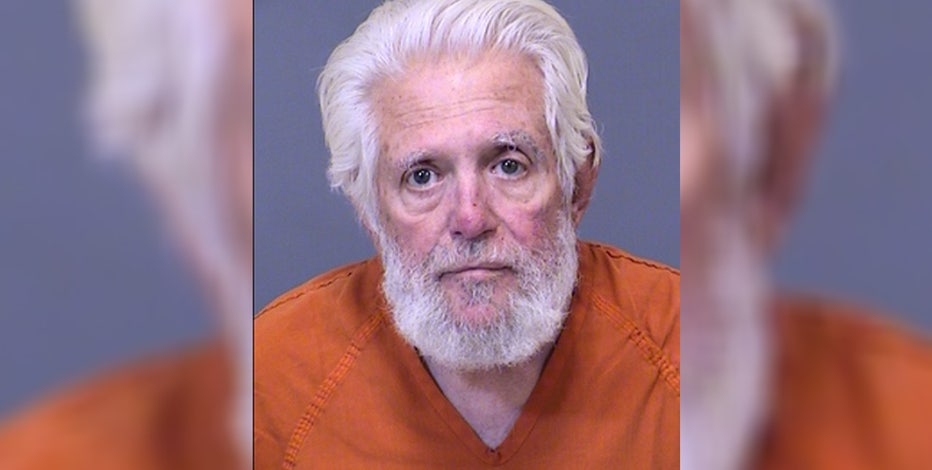 Man arrested in deadly stabbing at Scottsdale mobile home park