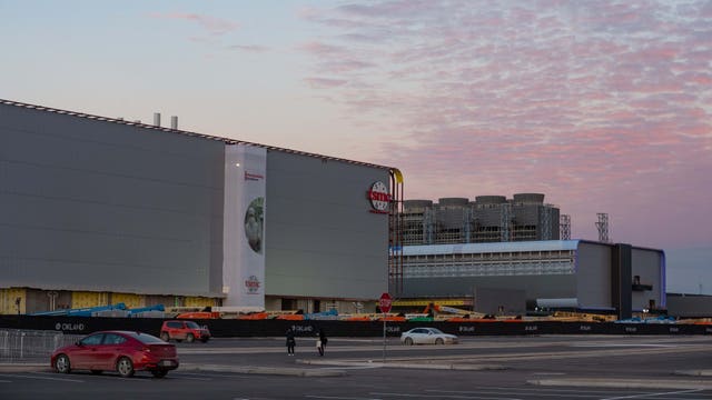 Biden administration pledges $6.6 billion to TSMC; 3rd microchip plant planned for Phoenix