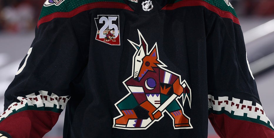 Arizona Coyotes officials fly to speak to team on likely relocation: reports