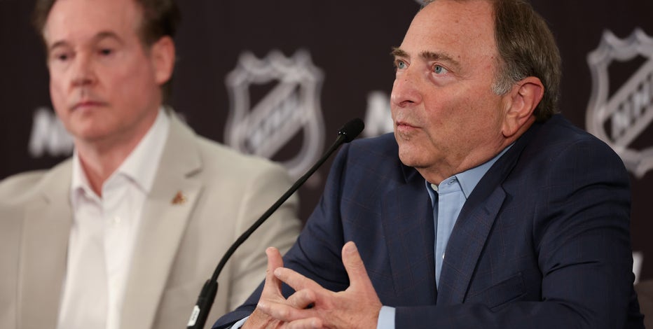 Coyotes owner Alex Meruelo and Gary Bettman outline steps for Arizona's next NHL team